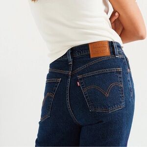 Levi’s Ribcage Straight Jean